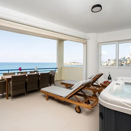 Secret View Apartment, With Private Jacuzzi Réthimno