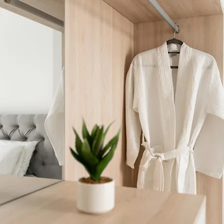 Secret View Apartment, With Private Jacuzzi 公寓 罗希姆诺