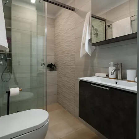 Secret View Apartment, With Private Jacuzzi