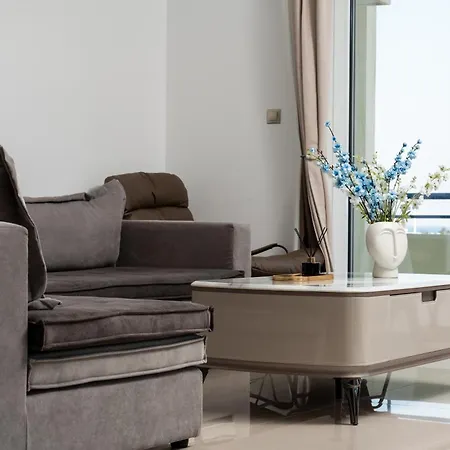 Secret View Apartment, With Private Jacuzzi