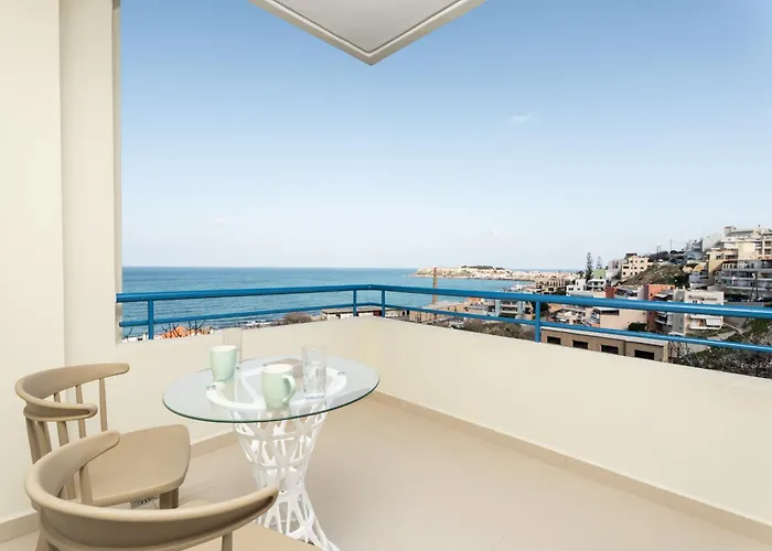 Secret View Apartment, With Private Jacuzzi * Ρέθυμνο