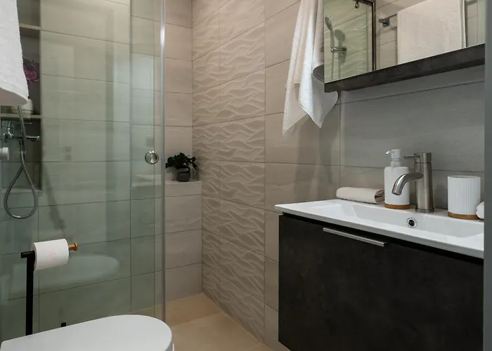 Secret View Apartment, With Private Jacuzzi