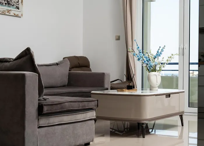 Secret View Apartment, With Private Jacuzzi