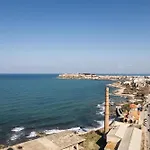 Secret View Apartment, With Private Jacuzzi *