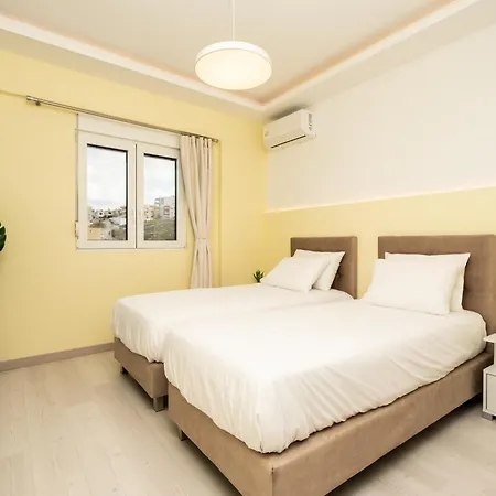 Secret View Apartment, With Private Jacuzzi Apartmán