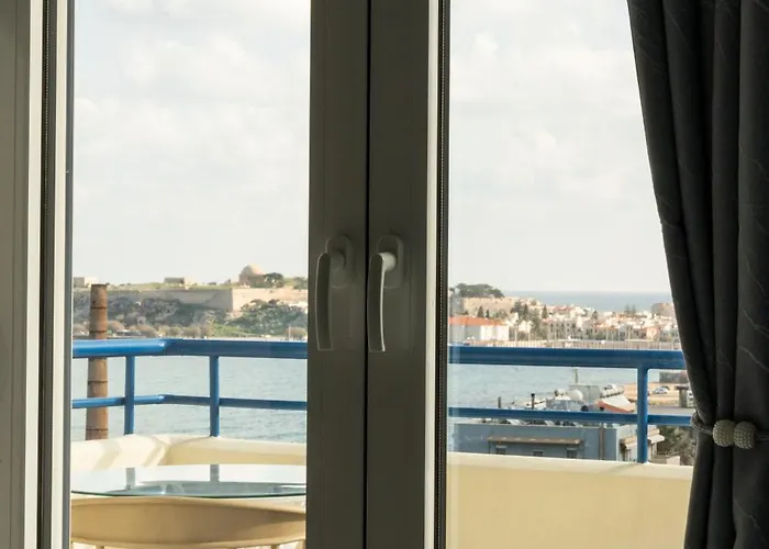 Secret View Apartment, With Private Jacuzzi * Rétino