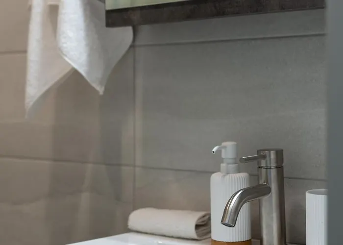 Secret View Apartment, With Private Jacuzzi Апартаменти