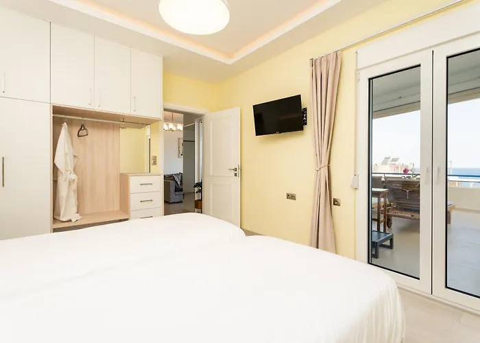 Secret View Apartment, With Private Jacuzzi Апартаменти *