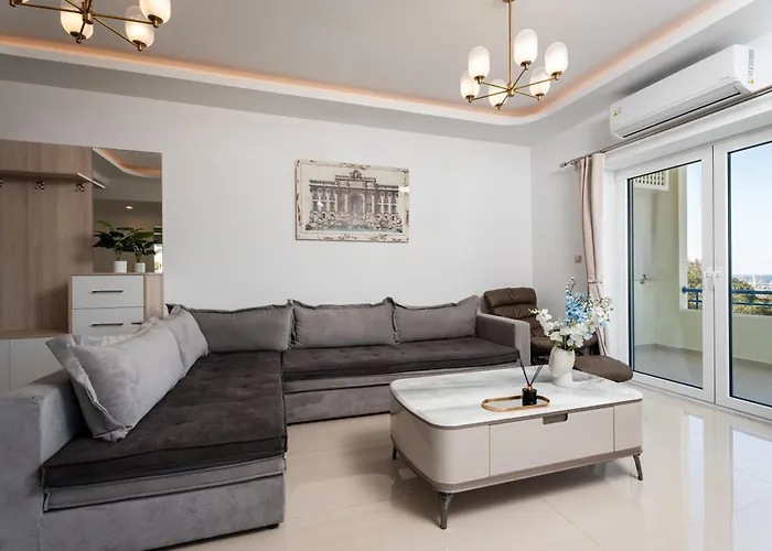 Secret View Apartment, With Private Jacuzzi